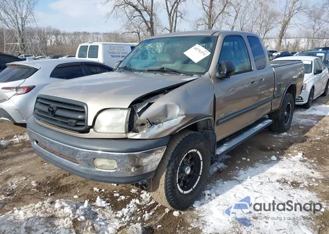 2001 Toyota Tundra Sr5 V8 z USA, uszkodzony, nr VIN 5TBBT441X1S171937